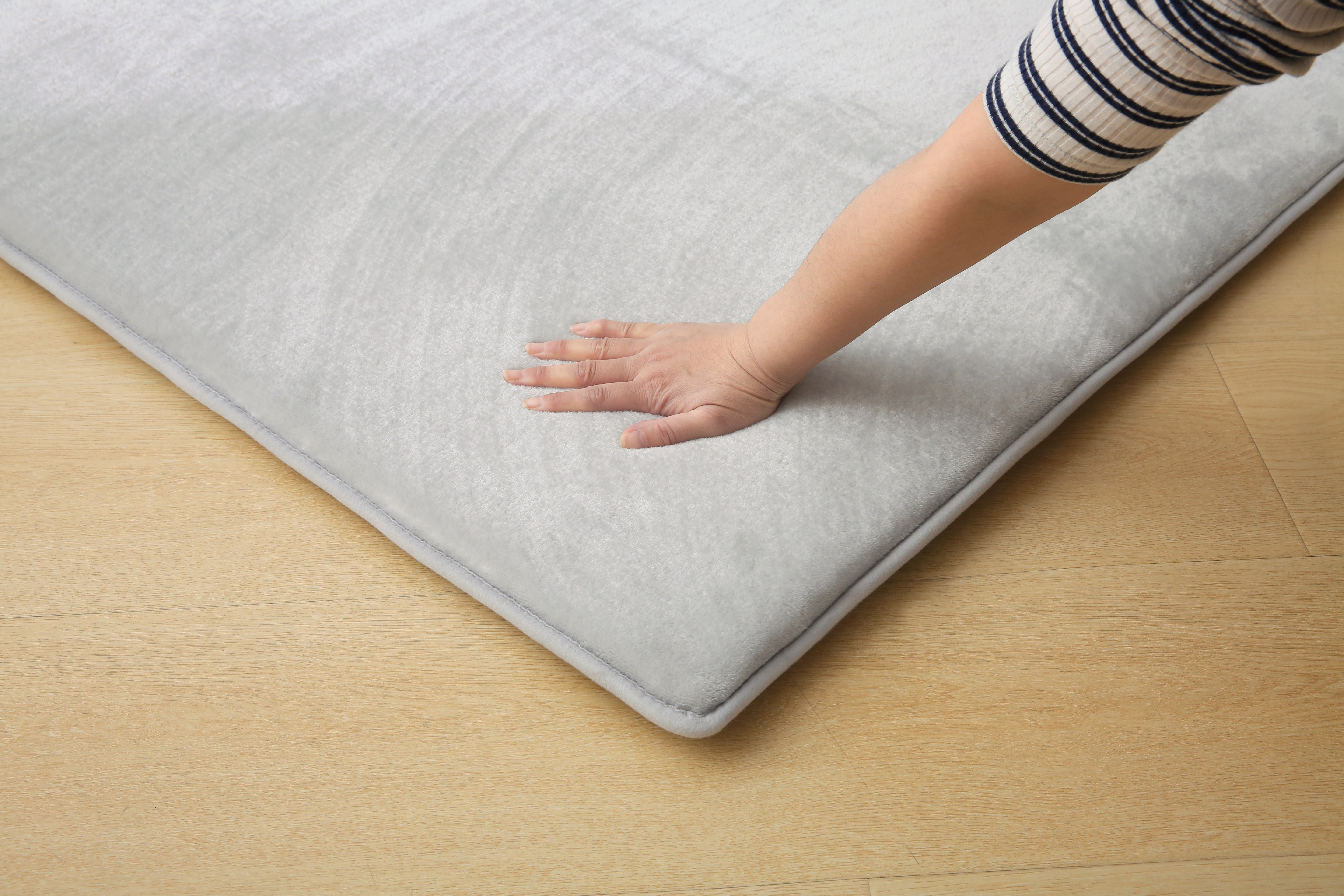 Plush Play Mat – Grey