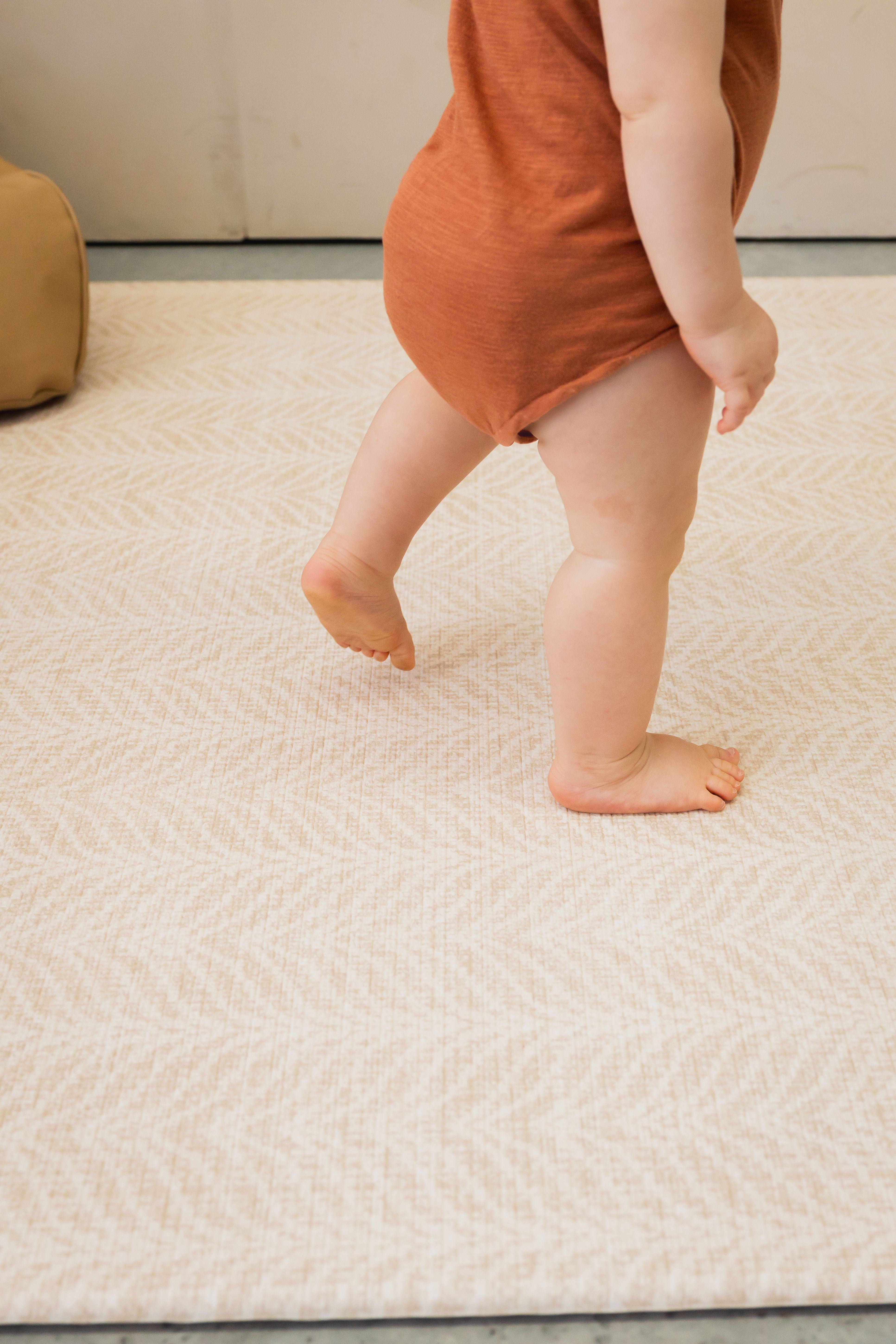 LARGE: Herringbone / Vintage Fade - Taupe