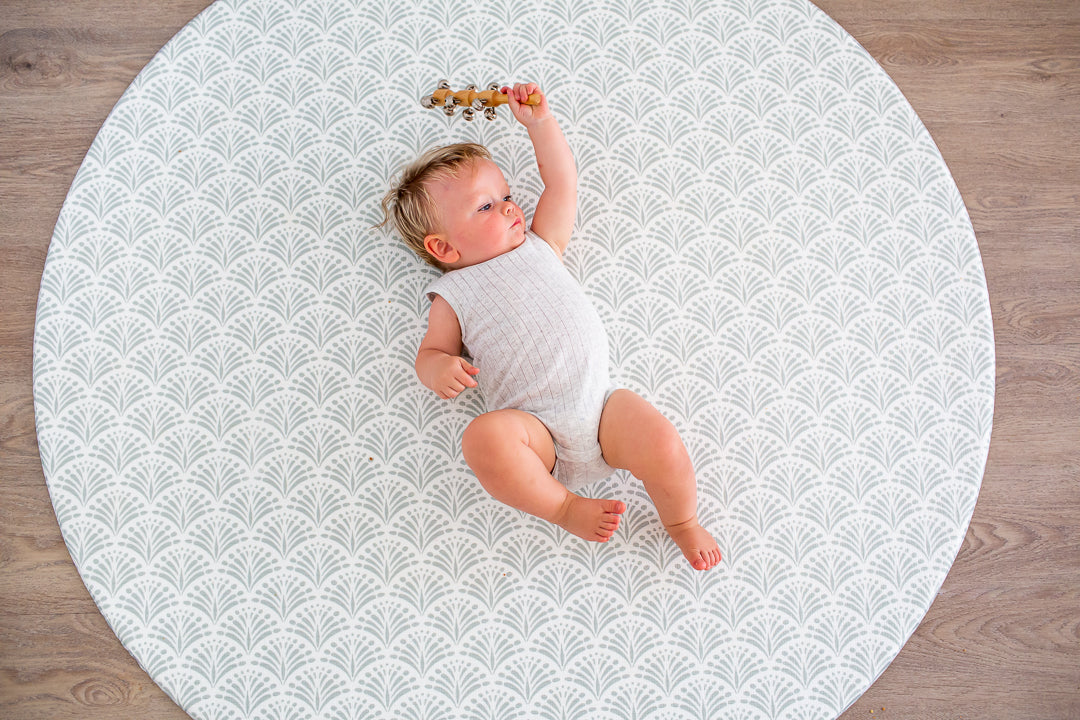 ROUND: Sage Scallops / Petal Play Mat