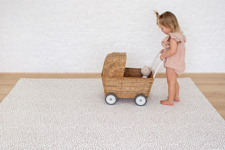 LARGE: Sage Scallops / Petal Play Mat