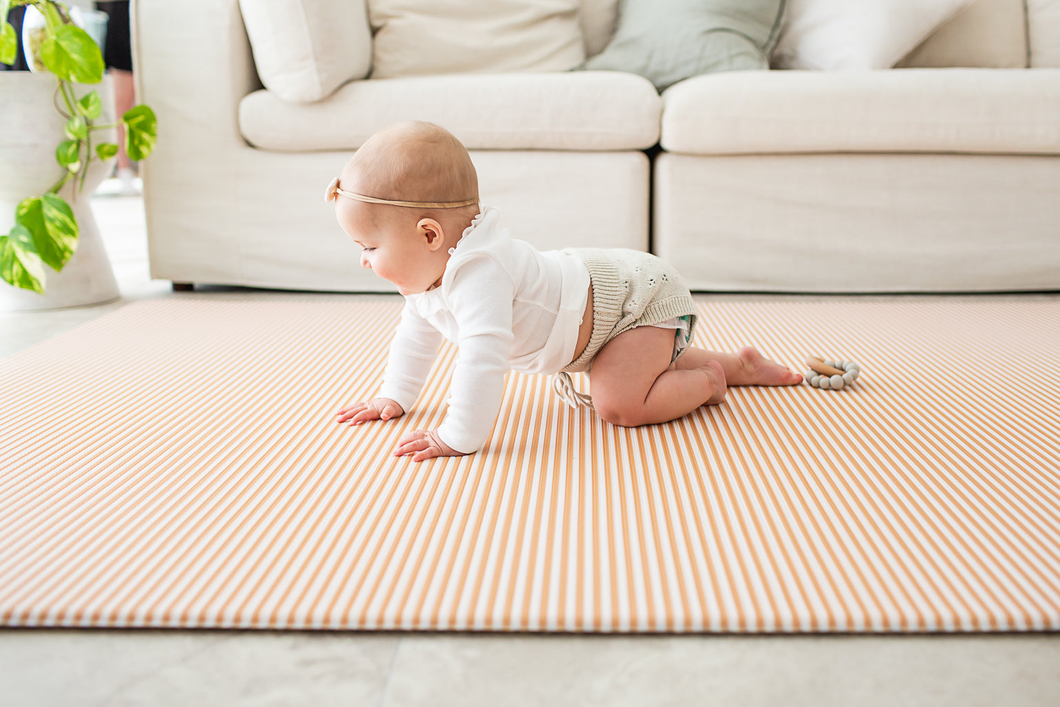 LARGE: Dark Grey Scallops / Clay Stripes Play Mat