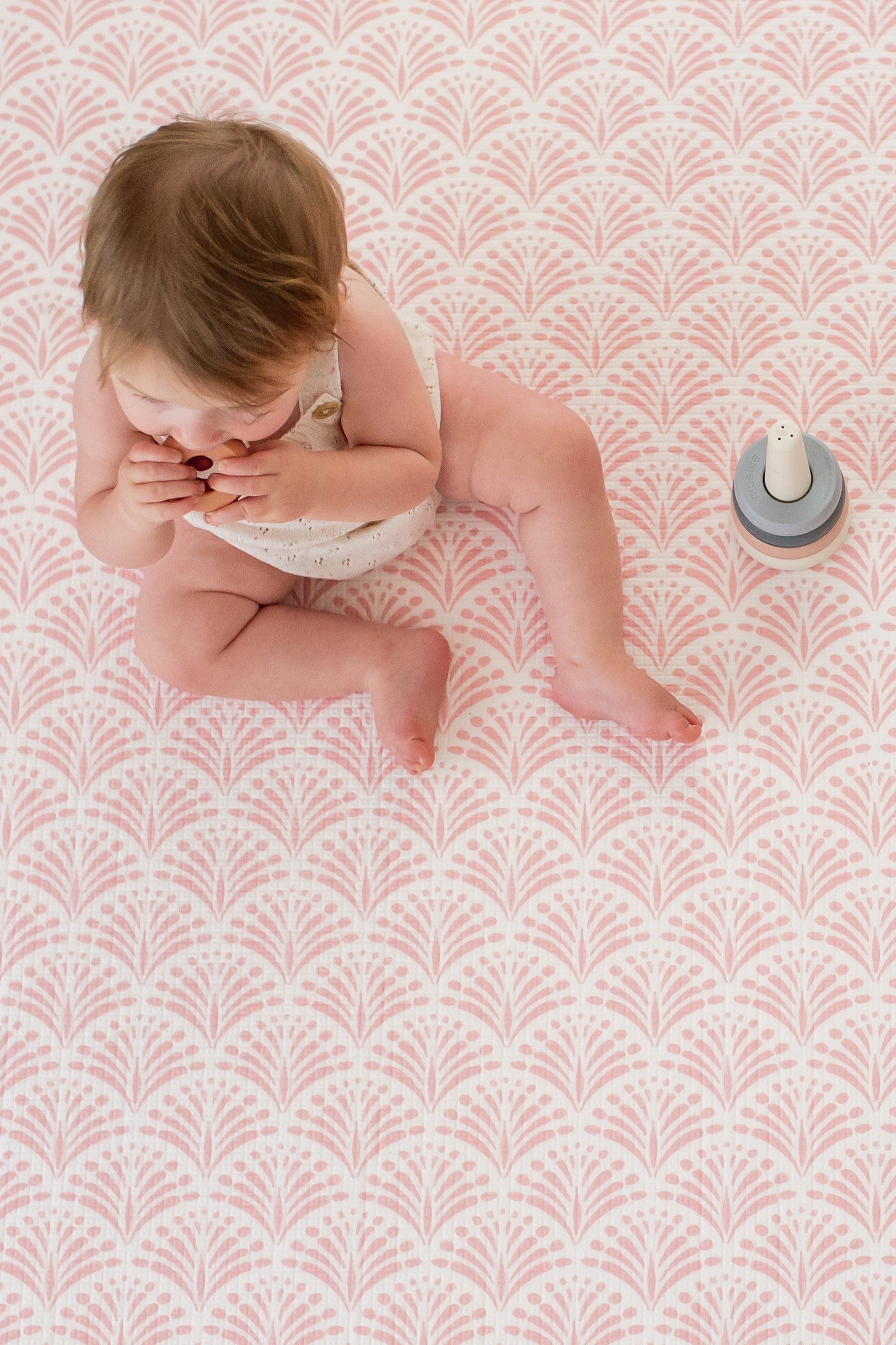 LARGE: Pink Scallops / Neutral Palm Leaf Play Mat