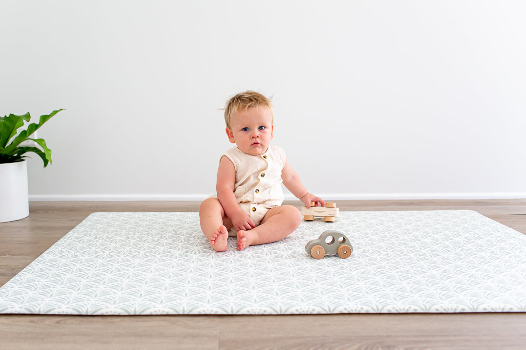 SMALL: Sage Scallops / Petal Play Mat